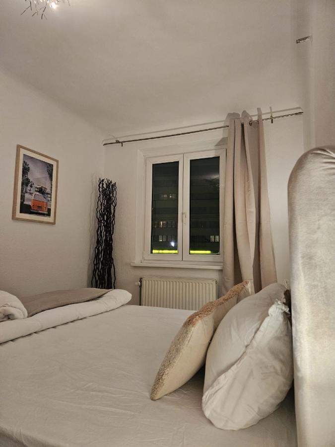 Omega Suite 6 Min To Center Wenen Buitenkant foto